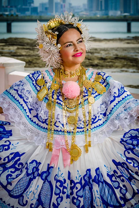 Artesana de Tembleques Panameños - Orisleyla Delgado